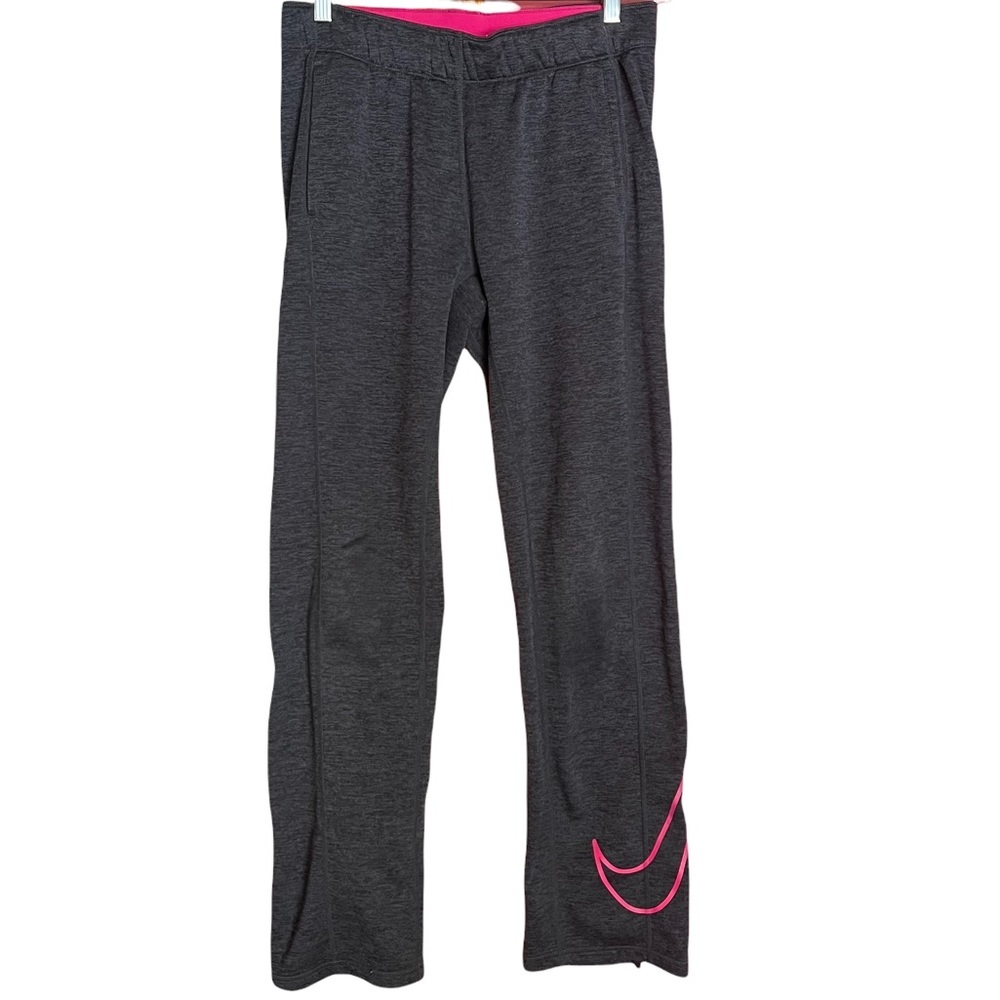 Nike Therma Fit Woman’s Size Small Pants with Zipper on Bottom of Legs